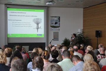 Das Thema Bume im Freiflchenmanagement interessierte beim 2. GaLaBau-Forum Thringen in Erfurt viele