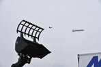 Oder, wie bei Kahlbacher, einem Hersteller für Winterdienst-Anbaugeräte, die gleich einen Flieger mit Banner in die Luft gehen ließen.