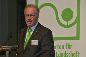 Der VGL NRW kann weiterhin auf optimistische Mitglieder setzen: Die Stimmung im GaLaBau bleibt blendend.