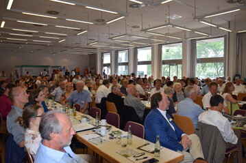 Volles Haus in Frankfurt: Die grnen Fachverbnde feierten mit einem umfangreichen Programm 60 Jahre GALK.