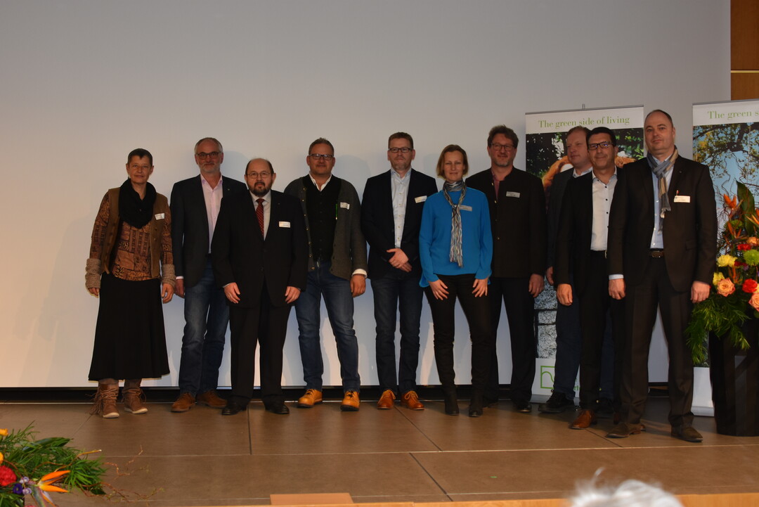 Das neue Präsidium des VGL Bayern: Pia Präger, Dietmar Lindner, Gerhard Zäh, Wolfgang Endlich, Christoph Dahners (kooptiertes Mitglied), Hanka Dolze, Markus Högl (kooptiert), Armin Knauer (kooptiert), Josef Bullinger und Karl Artinger (von links)