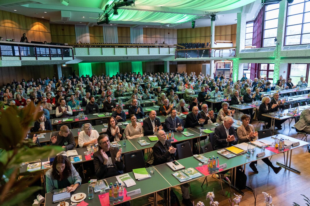Eine volle Filderhalle zur Mitgliederversammlung des VGL Baden-Wrttemberg.