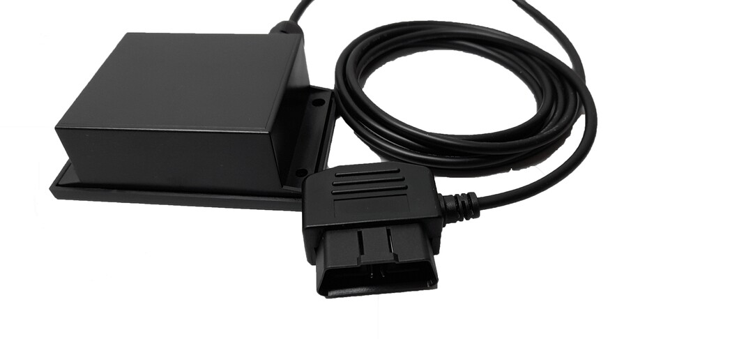 Das jngste Mitglied der LTE GPS-Tracker-Serie von Rsler, das EQTraceV+.