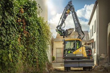  Kompakt ist fast schon ein zu langes Wort, um den neuen EWR130E treffend zu beschreiben.