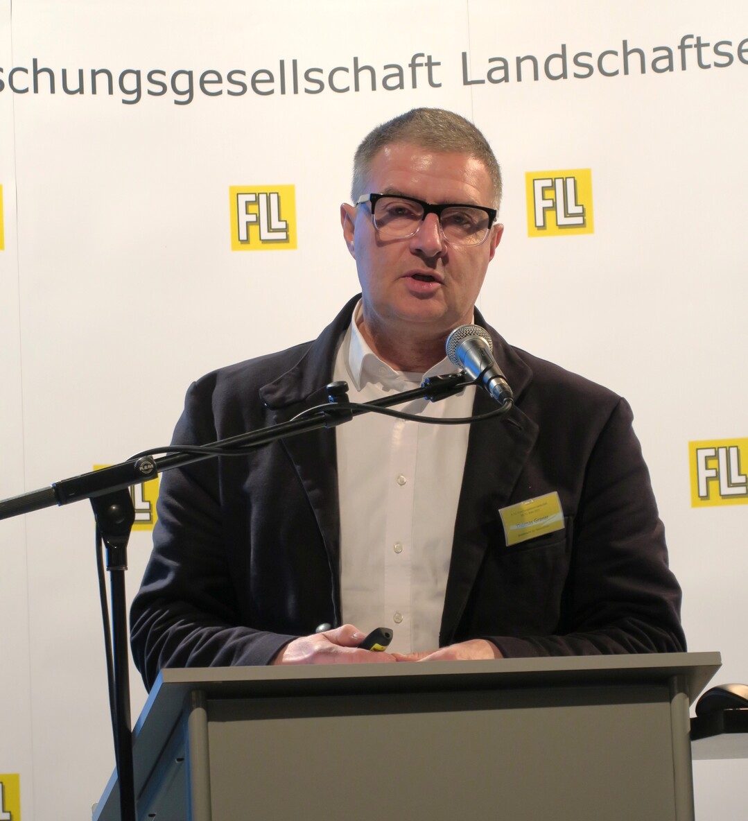 Thomas Graner, Leiter des Fachbereichs fr zentrale Aufgaben und Grundsatzangelegenheiten des Naturschutzes beim BfN bernahm als Vertreter des Schirmherrn die Erffnung.