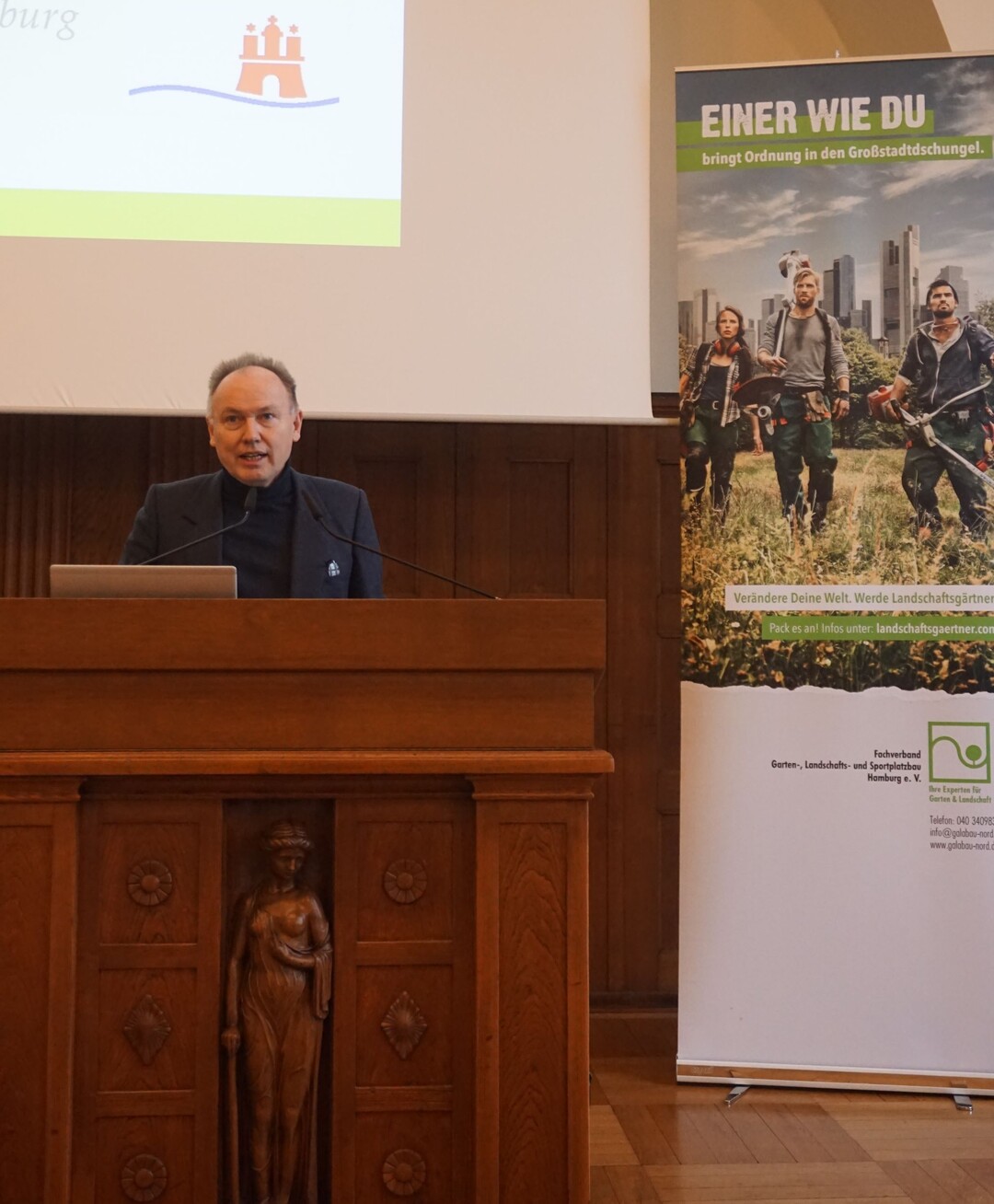 Pldiert fr eine verpflichtende Dachbegrnung auf Hamburger Neubauten: Wolfgang Michael Pollmann, Staatsrat der Hamburger Behrde fr Umwelt, Klima, Energie und Agrarwirtschaft (BUKEA).