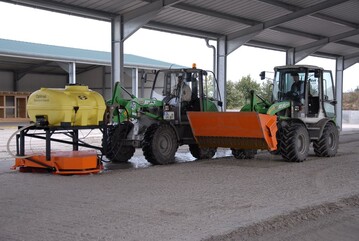 Mit den zwei Weycor Radladern werden die Verfugungsarbeiten in krzester Zeit erledigt.