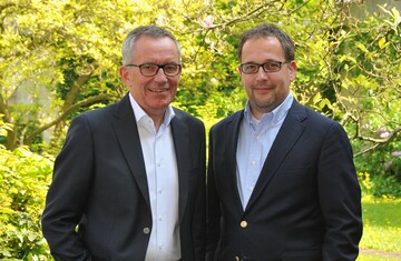 Die Geschftsfhrenden Gesellschafter der Franz Carl Ndling Basaltwerke GmbH + Co. KG, Peter Ndling (links) und Bernhard Pilz.