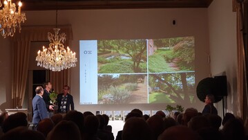 Christoph Feldmann durfte auf Schlo Dyck die Auszeichnung fr den Garten des Jahres 2023 entgegennehmen.