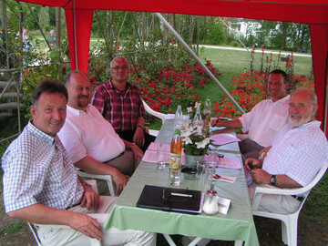 Erhard Anger, Richard Drautz, Eberhard Gall, Thomas Heumann und Karl Walker (von links) 	