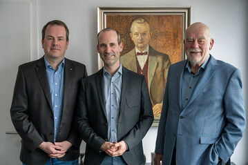 Karl Krüger GmbH & Co. KG.: Die Geschäftsführer Karsten Krüger, Kai Sebastian Krüger, Konrad Krüger (v.l.)