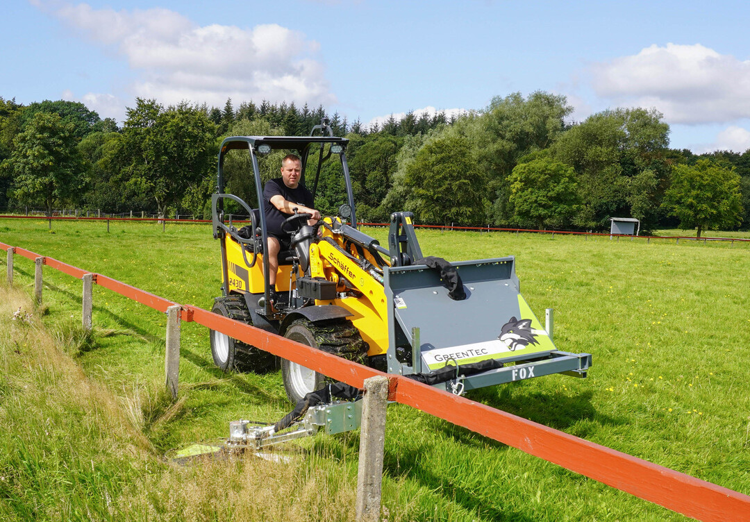 Der neue GreenTec-Zaunmäher RI 82 zeichnet sich durch eine kompaktere und niedrigere Bauweise aus.