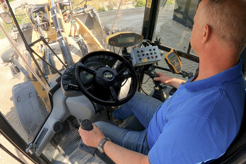 Ergonomische Joystick Lenkung f�r alle Fahrzeuge, jetzt auch in Deutschland verf�gbar