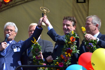 Von links: Brgermeister Albert Bergmann, Heinrich Hiep (LAGL), Michael Groschek, Johannes Remmel.