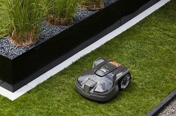 Mhroboter-Pionier Husqvarna kndigt mit dem Automower 305 einen neuen Mhroboter an, der gewohnte Premium-Features nun auch in kleine Grten bis 600 m bringt. 