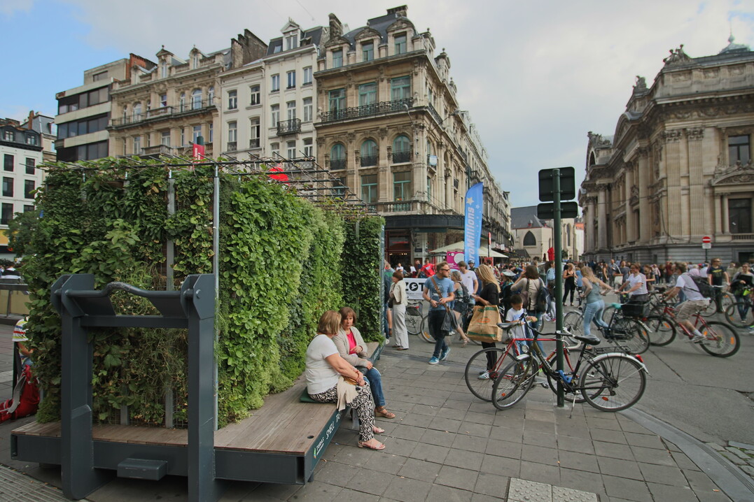 Mit dem Mobilen Grünen Zimmer lässt sich ohne langfristige Vorbereitungen ein temporärer Naturerfahrungsraum in der Innenstadt schaffen.