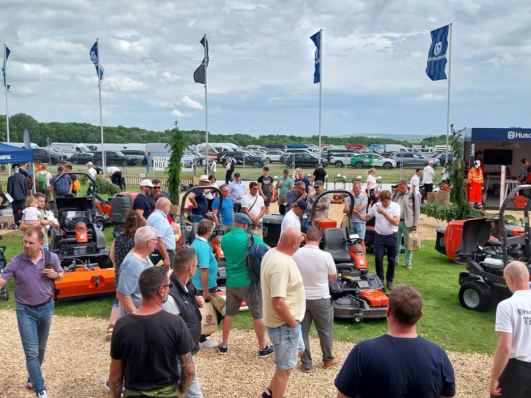 Andrang bei der Vorfhrung von Husqvarna.