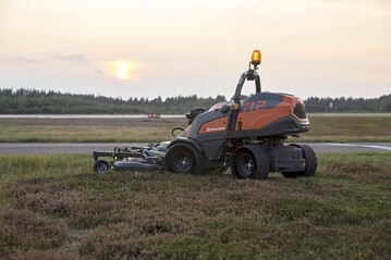 Pnktlich zum 25-jhrigen Jubilum enthllte Husqvarna neue Meilensteine der urbanen Grnflchenpflege beim 5. Living City Kongress in Gteborg. 