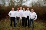 Das Vertriebsteam von Kebony startet gutgelaunt in den Frühling (v.l.n.r.: Rainer Hoff, Stephan Knipping, Mario Weber, Marcell Bernhardt, Michael Weber, Oliver Müller)