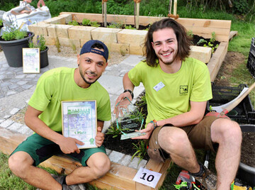 Das glckliche Siegerteam Noor Obada (links) und Aaron Landt.