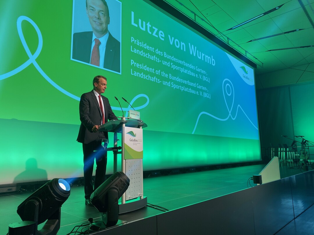 BGL-Prsident Lutze von Wurmb erffnete die 24. GaLaBau in Nrnberg