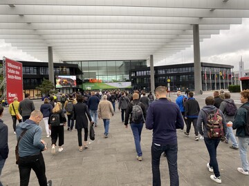 Ab 2026 startet die GaLaBau bereits dienstags und endet vor dem Wochenende.