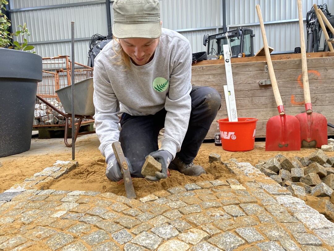 Im März hat die Kulturministerkonferenz das Pflasterer- und Steinsetzerhandwerk auf die nationale Liste der immateriellen Kulturgüter gesetzt.