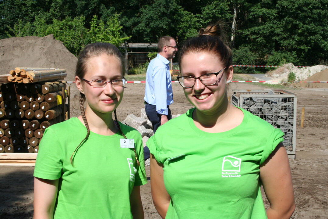 Karla Wolff und Jennifer Strau von Roland Riedel (Inh. Matthias Lsch) aus Berlin wurden Zweite und fahren nach Nrnberg.