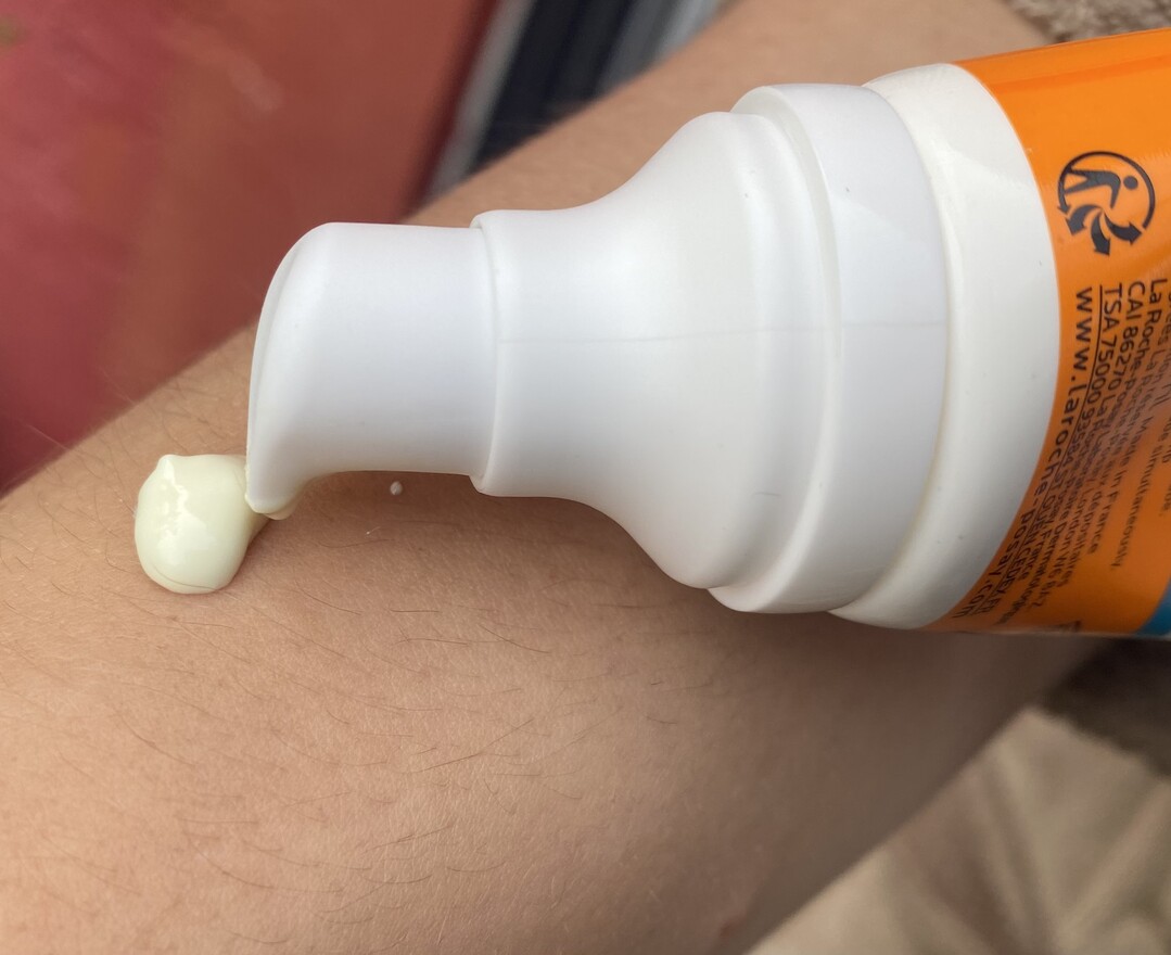 Sonnencreme schützt die Haut vor UV-Strahlung