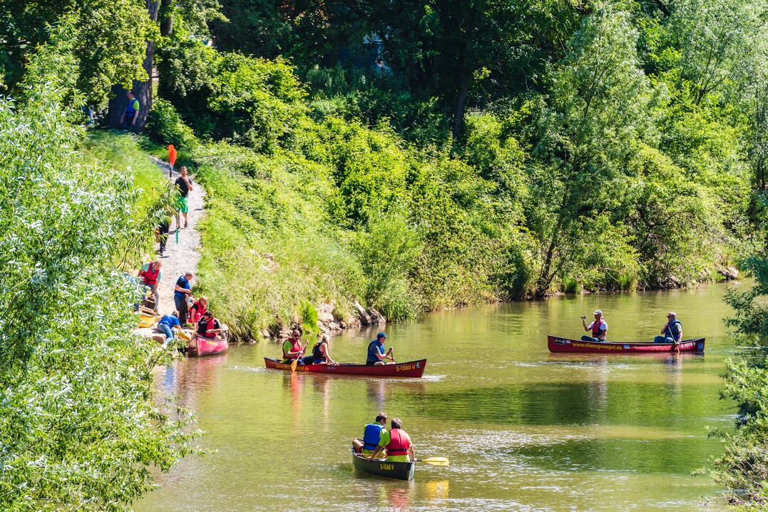 Die Rems war das verbindende Element der Gartenschau, sie konnte und kann zu Fuß, per Rad oder direkt auf dem Wasser erkundet werden.