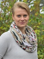 Dr. Katja Arand gestaltet seit über einem Jahr die Fassadenprüfstände an der Klimaforschungsstation biodivers.