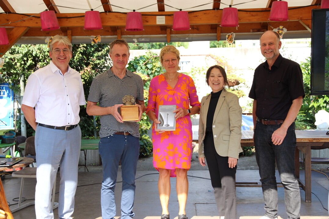 Von links: Andreas Schwarz (Stadt Ludwigshafen), Harald Sauer, Gabriele Bindert (Stadt Ludwigshafen) , Jeong-Hi Go, Norbert Kühn (KFS)
