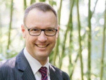  Diese undifferenzierte 
Darstellung knnte 
Baumfrevler zu einem 
solchen Verhalten einladen  was wir alle nicht 
mchten. Klaus Feckler
