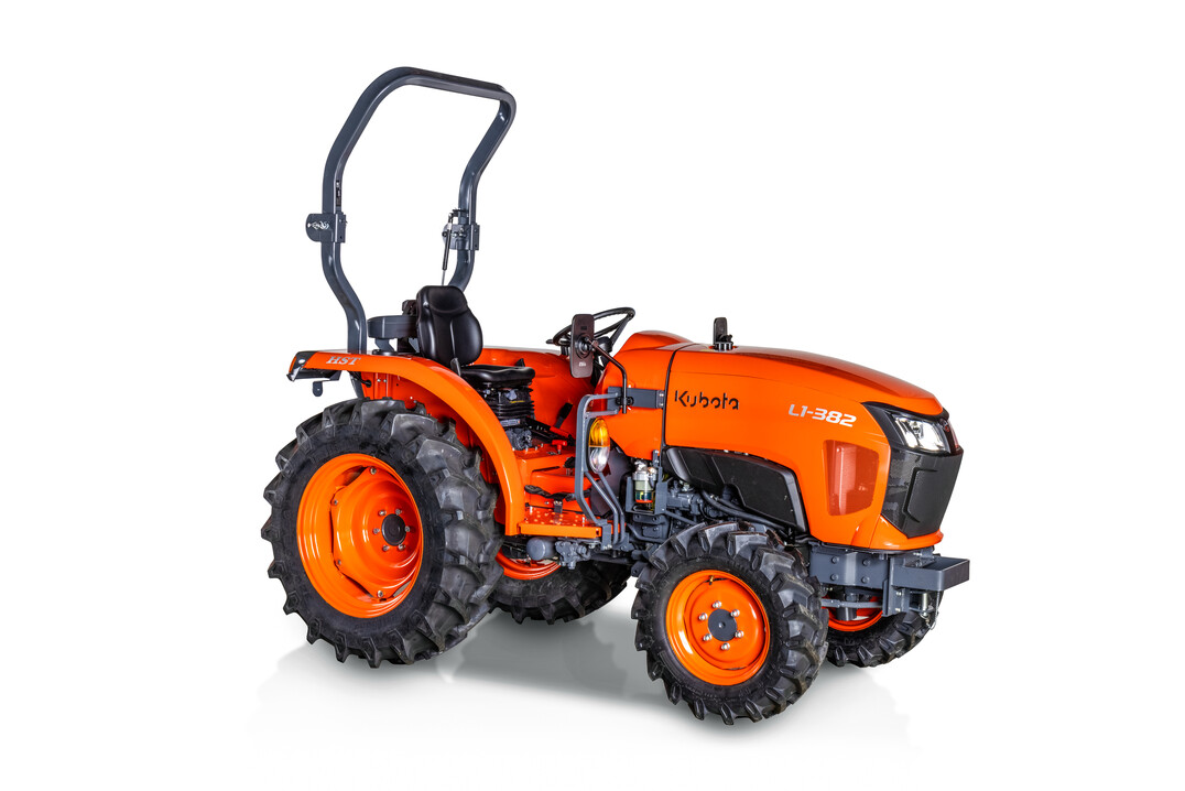 Als Nachfolger des L1-361 prsentiert Kubota nun ein neues Modell: den L1-382,
welcher demnchst verfgbar ist.