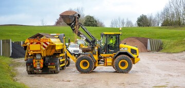 JCB mit Upgrades fr mittlere Radlader 411 und 417