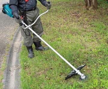 Makita ist einer der weltweit fhrenden Hersteller fr handgefhrte Elektrowerkzeuge und zugleich einer der grten Produzenten von akkubetriebenen Werkzeugen.