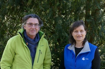 Michael Grill, Landschaftsgrtnermeister an der LBV-Umweltstation Lindenhof, und Anita Schffer, 
Diplom-Ingenieurin fr Forstwissenschaft, referierten bei den Online-Schulungen des VGL Bayern zum Thema vogelfreundlicher Garten.