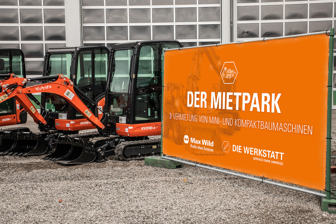 Top gepflegte und moderne Baumaschinen inklusive Lieferservice auf die Baustelle: Das bietet DER MIETPARK