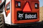 Das neue Design vermittelt die Widerstandsfähigkeit, Vielseitigkeit und Manövrierfähigkeit von Bobcat Maschinen.
