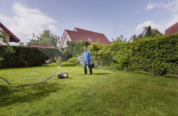 Die laufruhige, effiziente Gartenpumpe Oase ProMax Garden Classic dient der Nutzung von Brunnen-, Regen- oder Zisternenwasser mit einer Frdermenge von bis zu 4.500 l/h