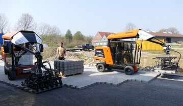 Mit vier Optimas Verlegemaschinen ist die Firma Rose GmbH ein vielgefragter Spezialist.