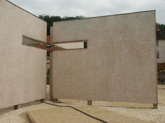  Von mehreren Seiten ist das Zeichen des Kreuzes zu erkennen: Die Kirchen bereiten sich seit drei Jahren auf die Landesgartenschau vor