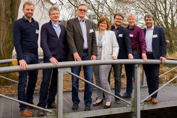 Die Vortragenden und Organisatorinnen und Organisatoren des 1. Osnabrcker Bautechnik-tages an der Hochschule Osnabrck: (von links) Michael Horeis, Dr. Gerald Koch, Uwe Halupczok, Elke Hornoff, Florian Zeller, Wolf Meyer-Ricks und Prof. Martin Thieme-Hack.