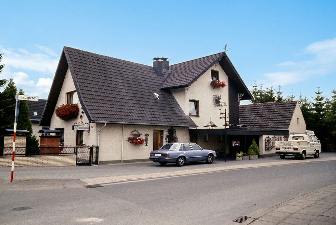 Die Firma Richard Brink feiert 2026 ihr 50-j�hriges Bestehen. Alles begann 1976 in der an das Wohnhaus der Familie angeschlossenen Garage in Schlo� Holte-Stukenbrock.