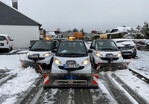 Im Winter sind sie ein echter Hingucker: Die Schneeräumfahrzeuge der Firma MAVOX Winterdienst GmbH aus Hamburg. Denn dann sind die rund 55 Fahrzeuge der Marke Smart, ausgestattet mit den Scheeräumschildern Ecoplow von Rontex, überall im Einsatz. Ungewöhnlich? Bestimmt. Aber auch außerordentlich effektiv. Zusammen mit der selbst entwickelten Schneeräum-App von MAVOX ein unschlagbares Team.