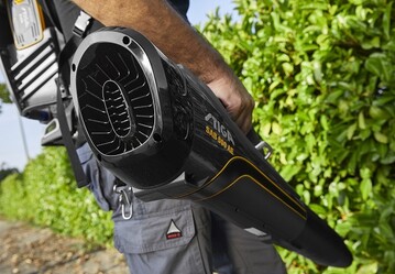 Mit eigens von und fr STIGA entworfenen, entwickelten und getesteten Akkus etabliert der Gartenspezialist eine neue Ebene der technischen Finesse fr Gerte der Serien EXPERIENCE und EXPERT. 