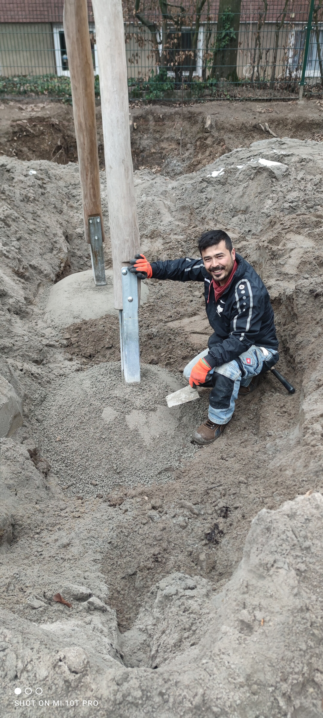 Sarwar Hosseini (Rent A Gardener UG, FGL Hessen-Thringen)