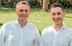 Hans-Jörg und Moritz Seidenspinner wollen über die Zugehörigkeit zu idverde an der
Professionalisierung des Landschaftsbaus mitwirken.