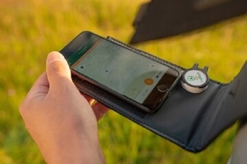 Per Smartphone lassen sich Daten einfach und schnell in der LogBuch App von STIHL erfassen. 
