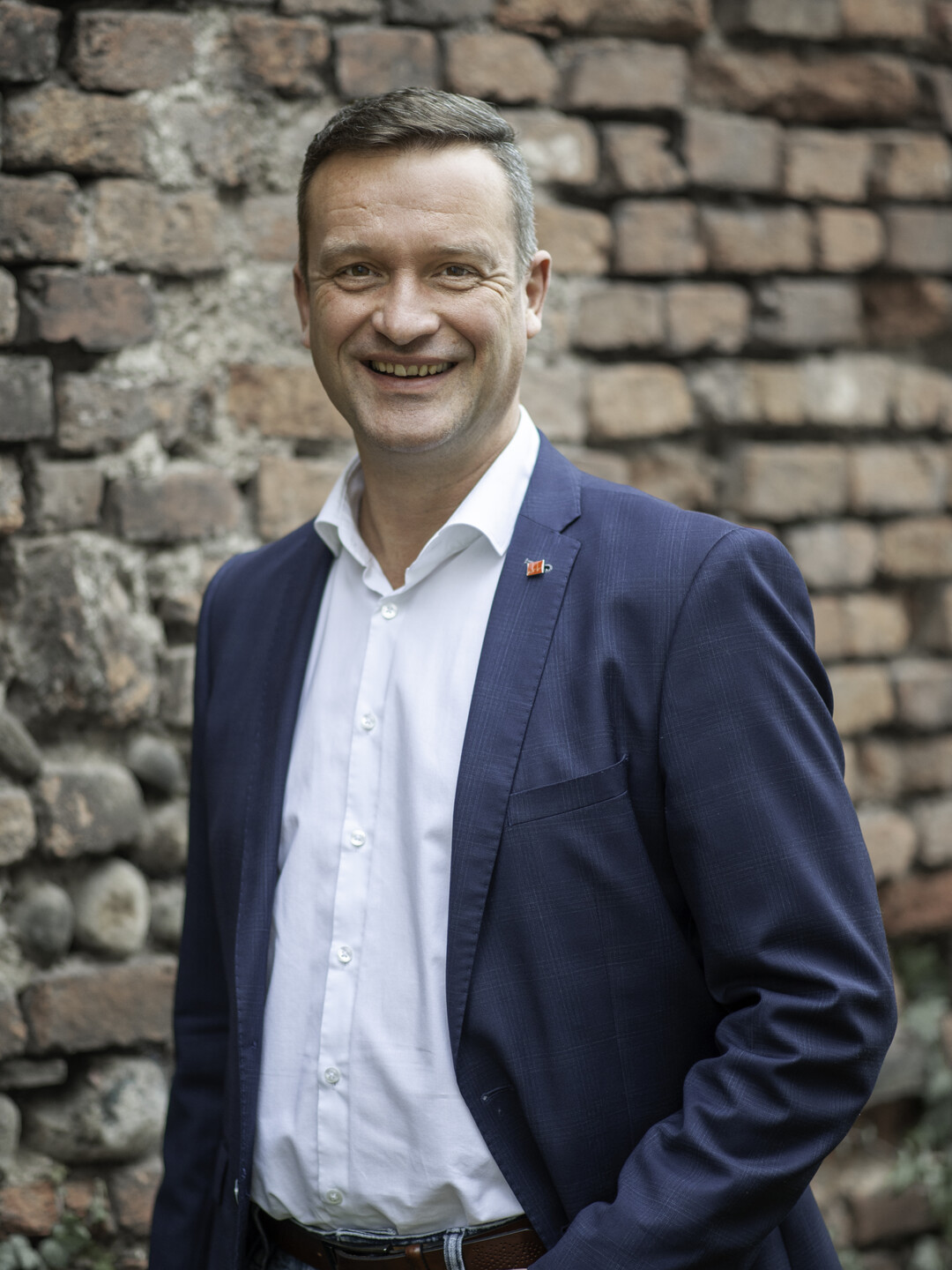 Stefan Schmid, Region Augsburg/Mnchen Mobil: 0170/5637516 E-Mail: stefan.schmid@aco.com